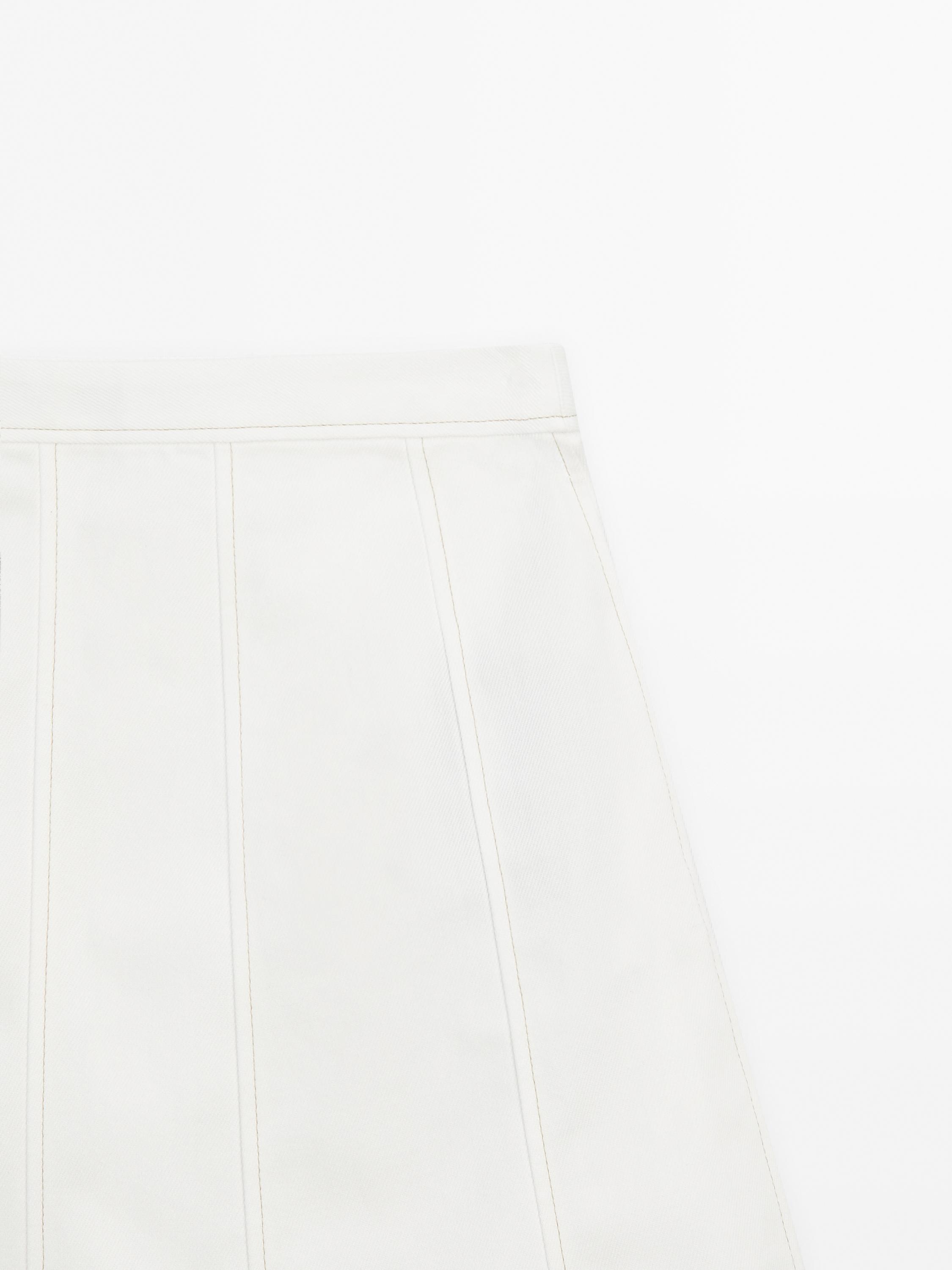 Short denim skirt with seam details